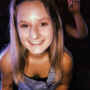 Meet your Posher, Abbey